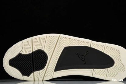 Retro Hair Pony 4 Black Jordan 819139-010 0727